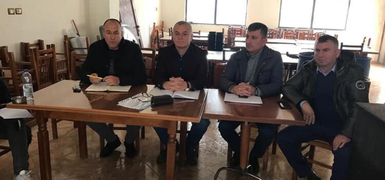 Takim me qytetarët dhe strukturat e PD të Bashkisë Selenicë.