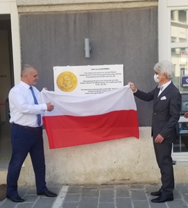 Përurohet në KLSH pllaka përkujtimore në nder të ish Presidentit të Polonisë, z. Lech Kaczynski